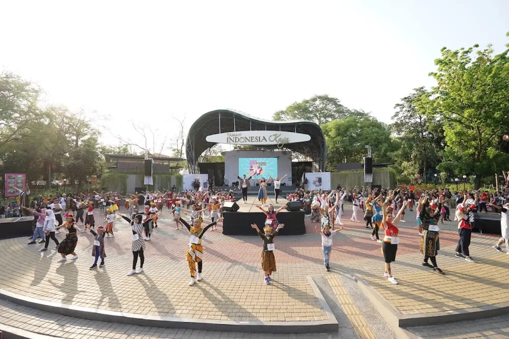 7,000 Participants Enliven Indonesia Dancing 2019 in Seven Cities in Indonesia