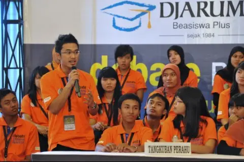 Debate Competition for Djarum Scholarship Plus