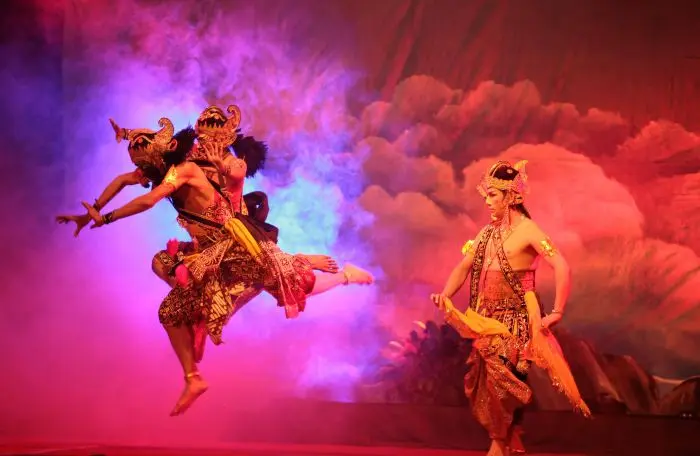 Wayang Orang LPP RRI Surakarta presents the play "Wahyu Cakraningrat"