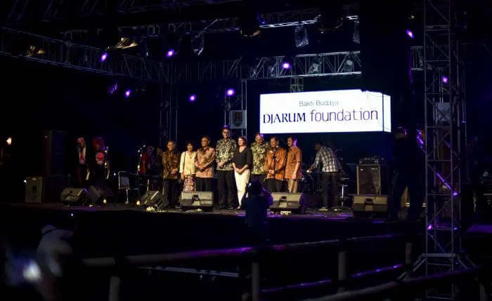 Floating stage at Sentiling Night Market Semarang in 2016