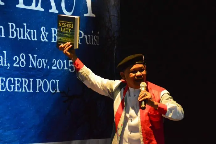 Literature Gathering, book launching, and reading poetry with the theme “Land of the Sea”