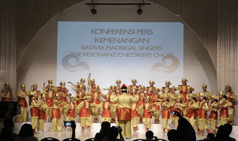 Make Indonesia proud in international competitions, The Resonanz Children's Choir & Batavia Madrigal Singers Appear Stunningly in the United States and Europe