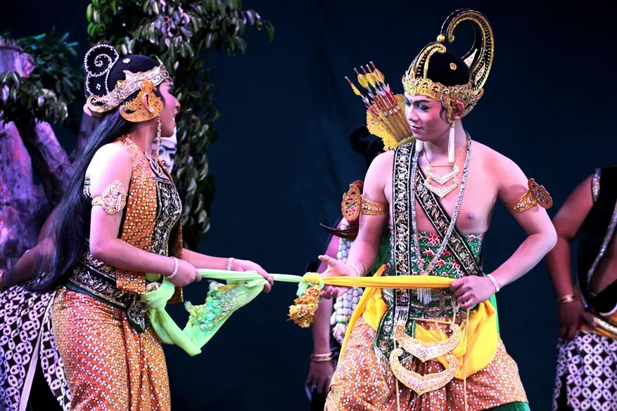 "KONGSO ADU JAGO" by Wayang Orang Bharata