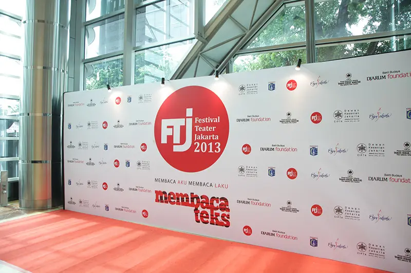 2013 Jakarta Theater Festival, "Read Me, Read Behavior"