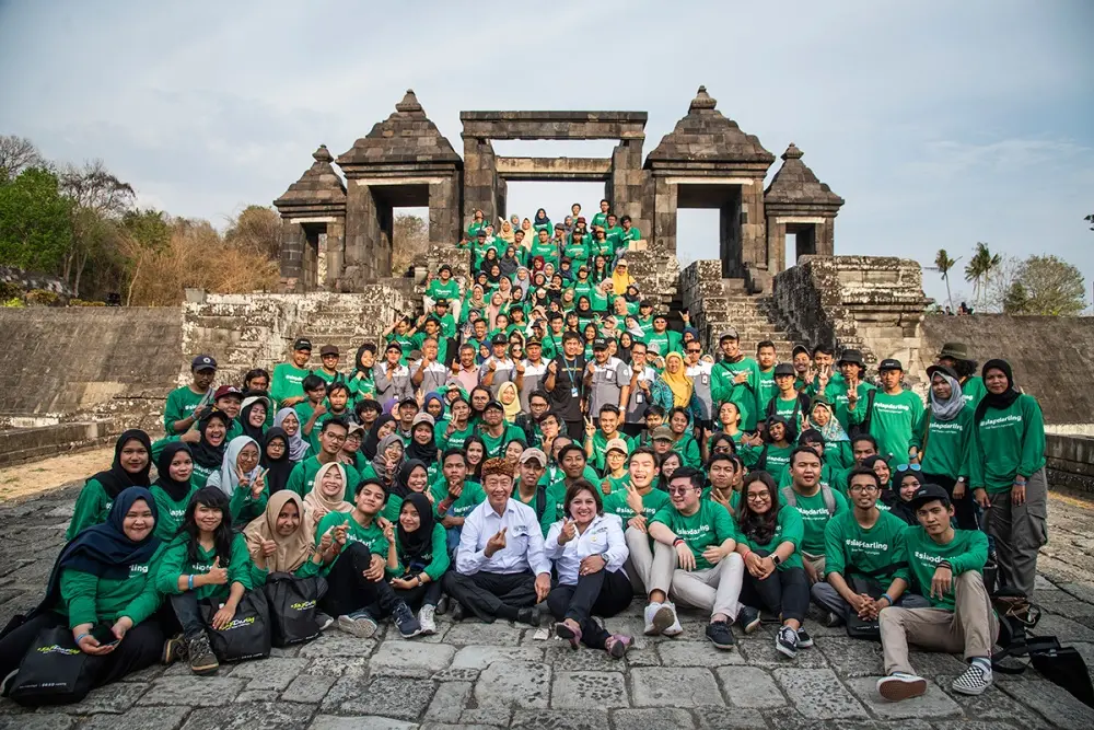 Hundreds of Students Join Darling Temple, Greening Ratu Boko Site and Ijo Temple