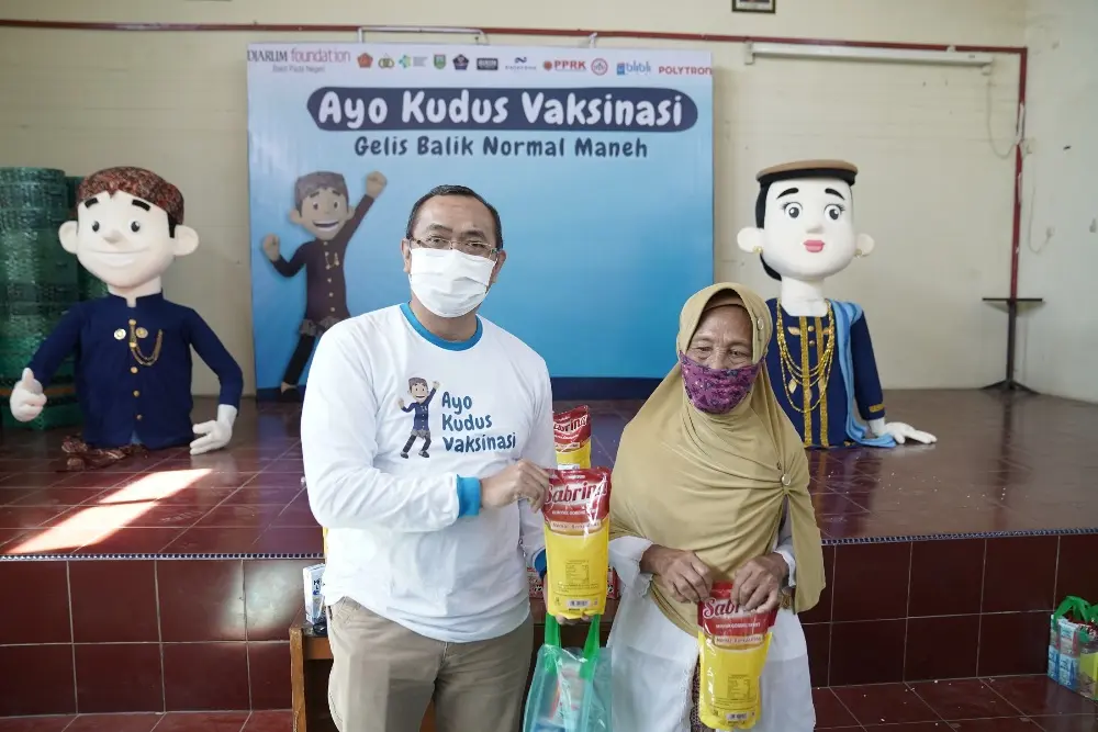 KUDUS DISTRICT VACCINATION PROGRAM Kiat Djarum Foundation Entices Residents to Take Covid-19 Vaccination