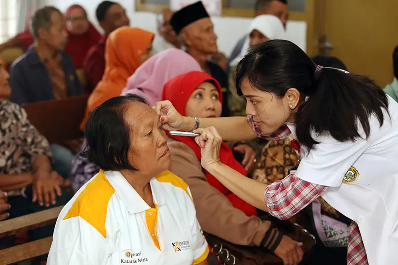 Social Contribution Djarum Foundation forwards OKG to Bethesda Lempuyangwangi General Hospital