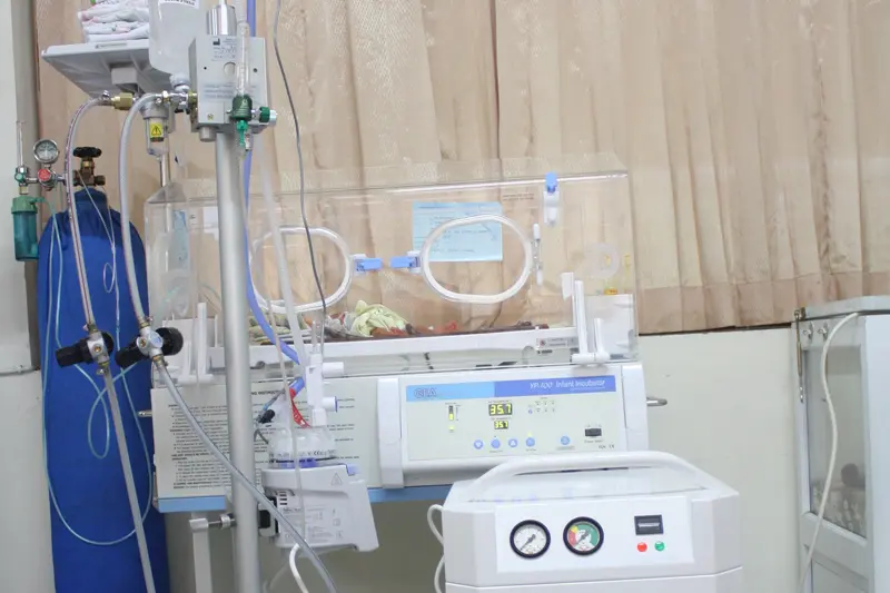 Bubble CPAP Donation for Handling Premature Birth in Temanggung