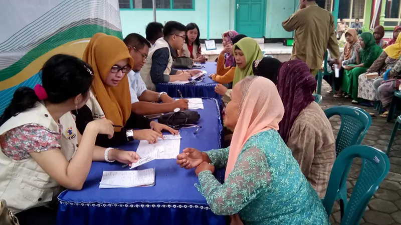 "Djarum Foundation Holds Santri Health Examination at Islamic Boarding School Syaichona Cholil Bangkalan"