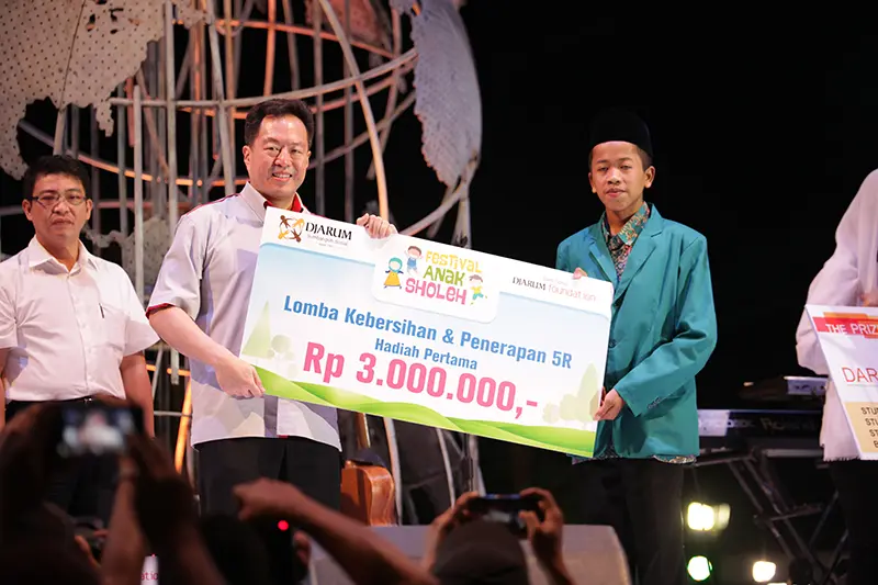 Sholeh Children Festival 2015: Appreciation for Orphanage Children