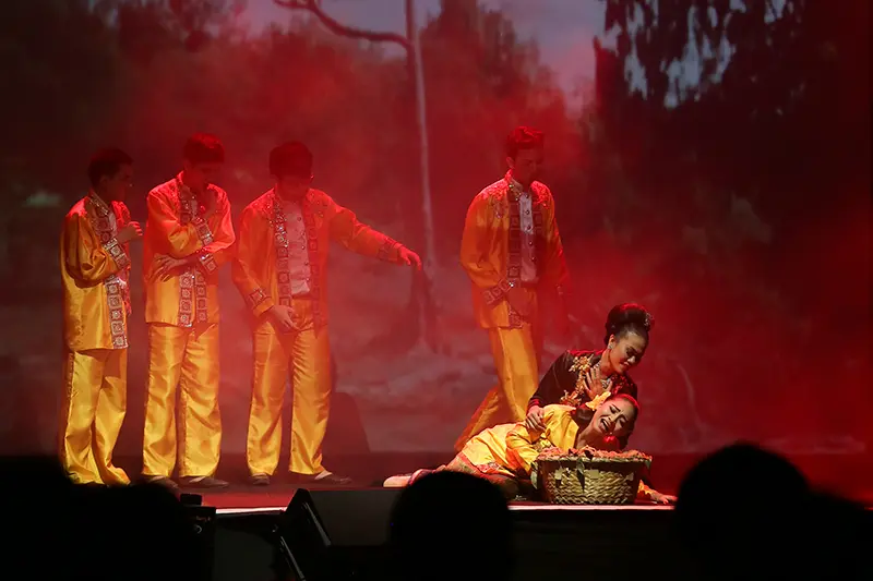 Lively Work of Enchantment of Manise Country