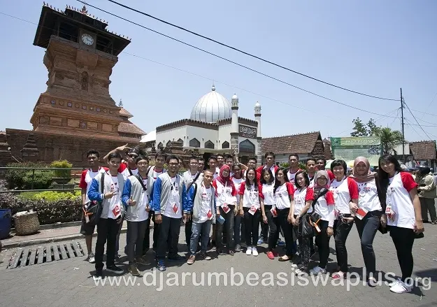 Trace the Nation's Culture, Unite with Nature