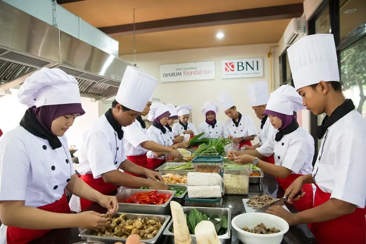 First in Indonesia, Kudus State Vocational School 1 Requires Students to Be Able to Cook 30 Indonesian Traditional Culinary Icons
