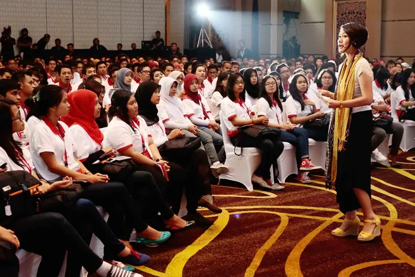 Nation Building for Djarum Plus Scholarship Recipients from 34 Provinces in Indonesia