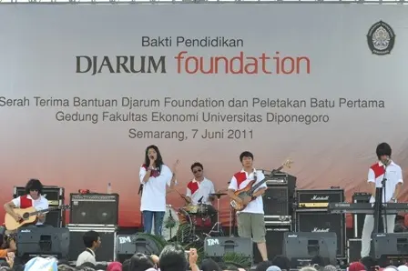 The Djarum Foundation's Educational Service Makes Undip Faculty of Economics Become World Class