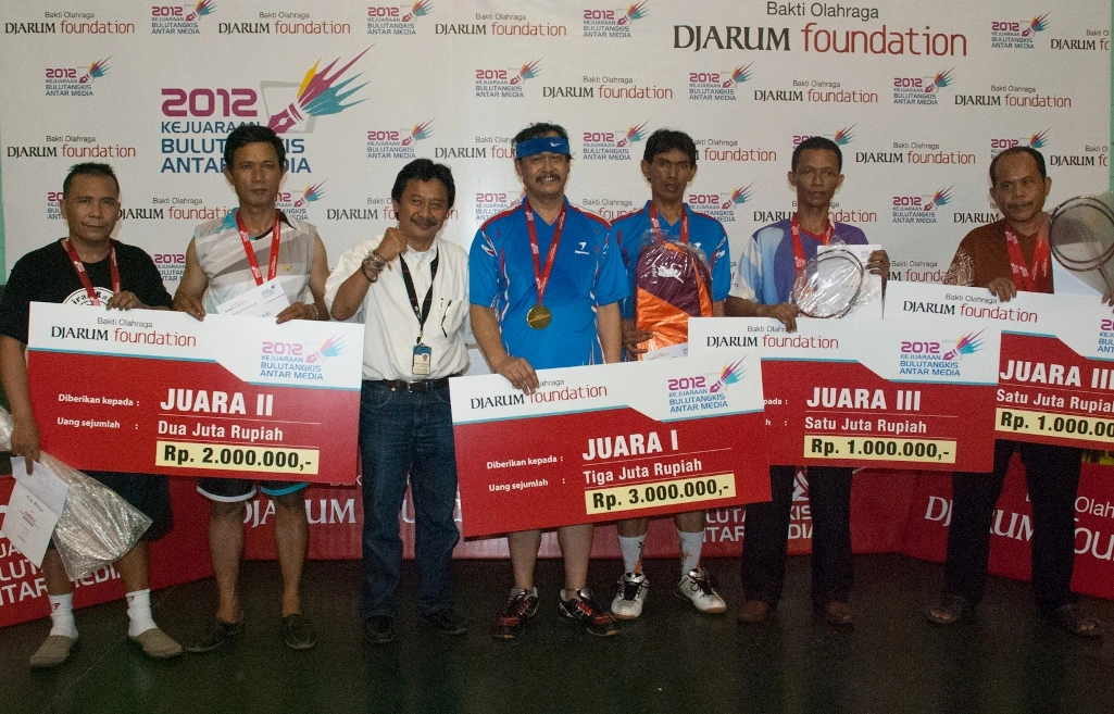 Kejuaraan Bulutangkis Antar Media 2012