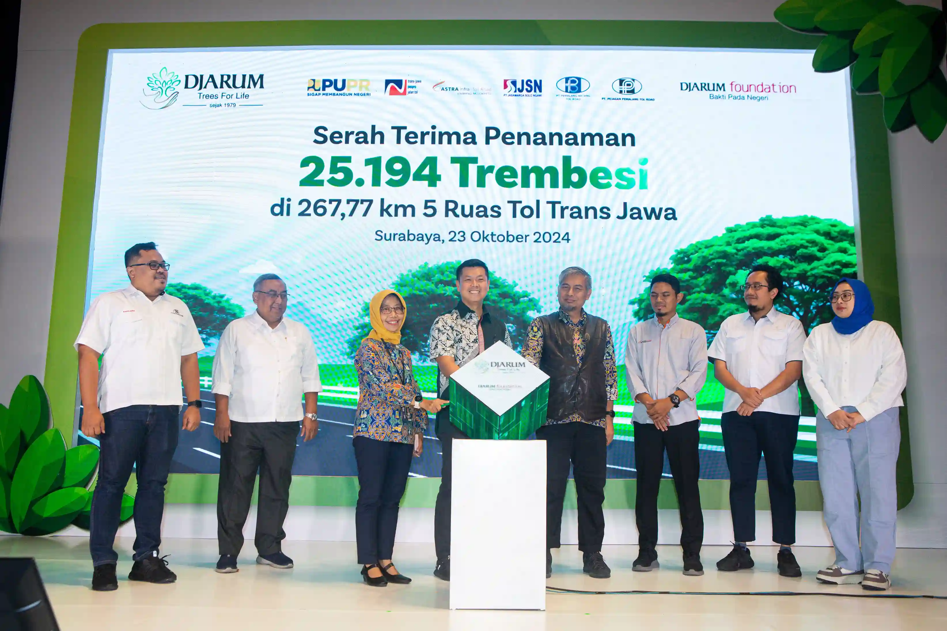 Support Sustainable Development on Toll Roads, Djarum Trees For Life Plants 25,194 Trembesi Trees