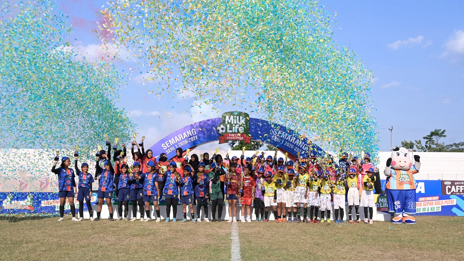 Saling Kejar Gol di Partai Puncak, SDN Kembangarum 2 dan MI Pagersari-Patean Jadi Juara Baru